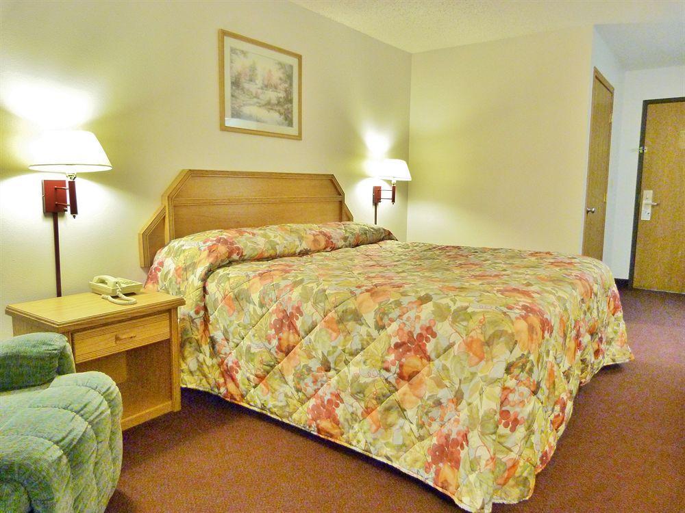 Budget Inn & Suites Nevada Екстериор снимка