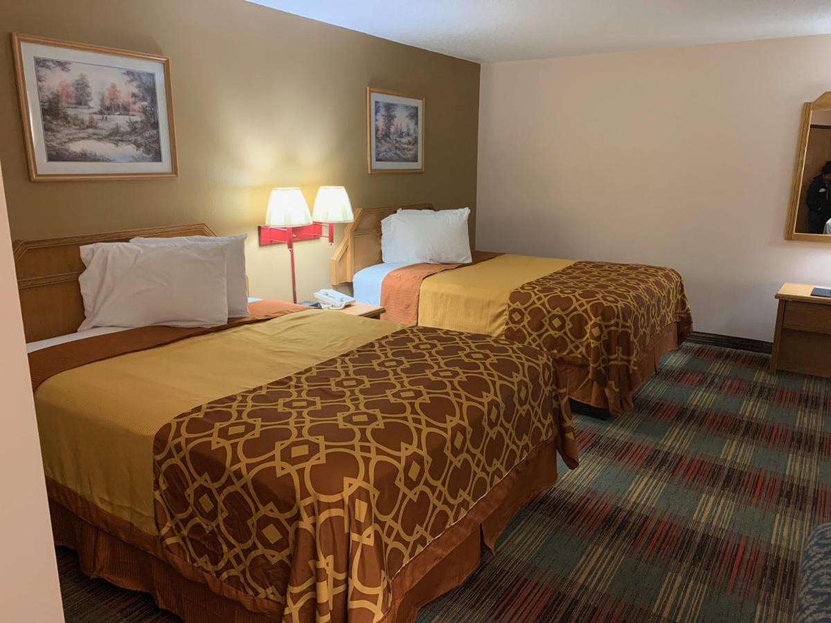Budget Inn & Suites Nevada Стая снимка