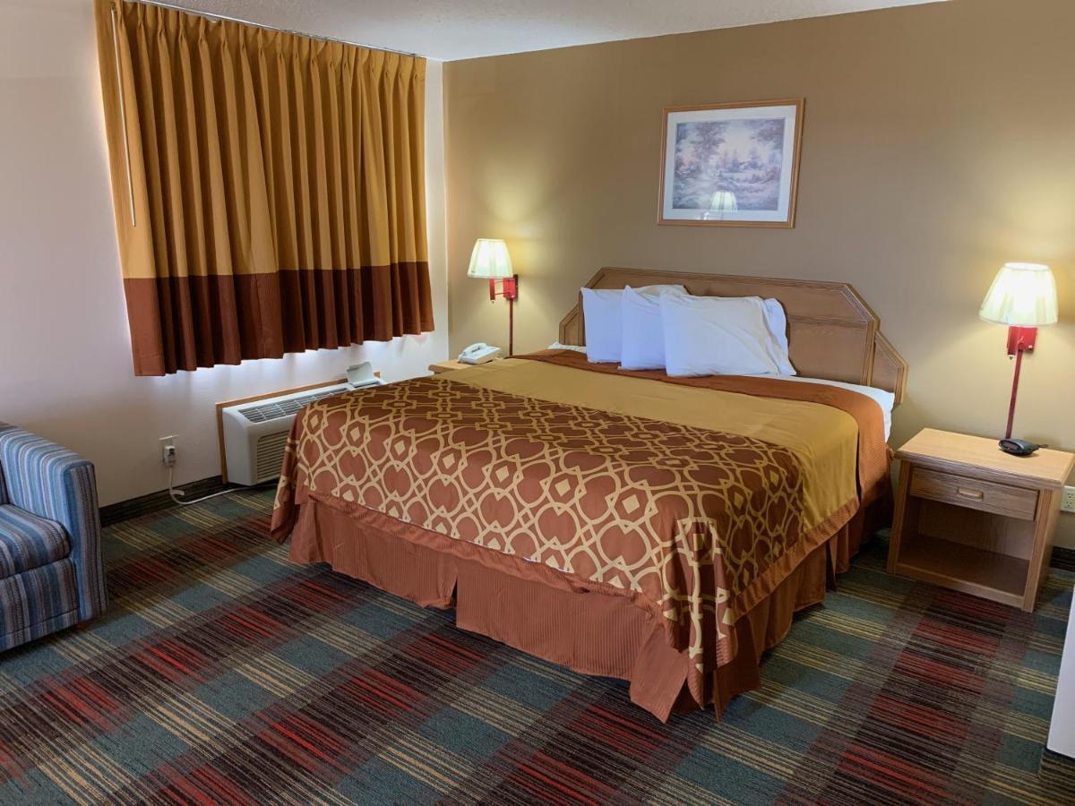 Budget Inn & Suites Nevada Стая снимка