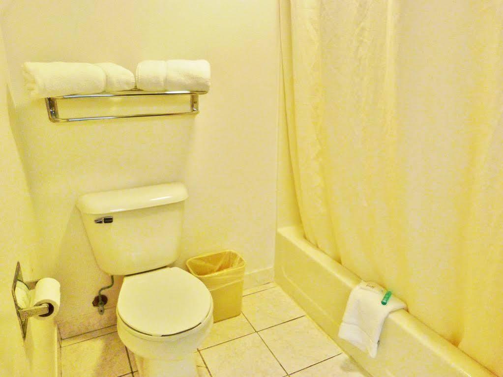 Budget Inn & Suites Nevada Екстериор снимка