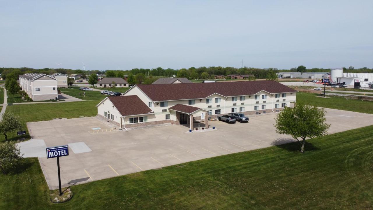 Budget Inn & Suites Nevada Екстериор снимка